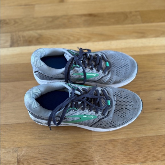 Brooks Ariel 20 Shoes Womens Size 9 medium (B) 1203151D076 Gray Sneakers Nice - Picture 5 of 11